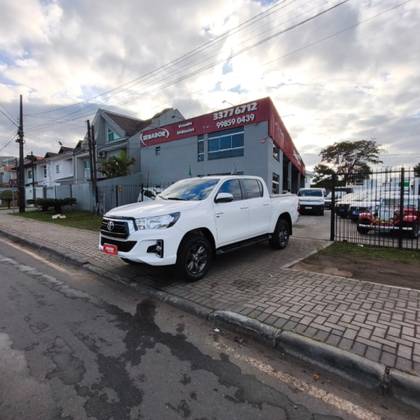 TOYOTA HILUX 2.7 SR 4X2 CD 16V FLEX 4P AUTOMÁTICO TOYOTA HILUX 2.7 SR 4X2 CD 16V FLEX 4P AUTOMÁTICO